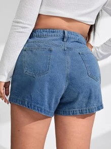 SHEIN Essnce 大碼拉鏈門襟斜口袋牛仔短褲 - 中等水洗藍 - 查看 2