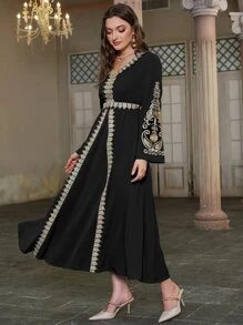 Al Najma Paisley Appliques Contrast Trim Flounce Sleeve Dress - Black - View 4