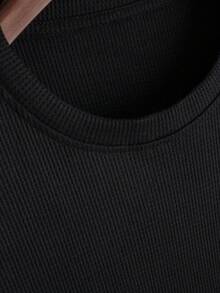 Manfinity Homme Men Letter Patched Detail Curved Hem Tee - Black - View 4