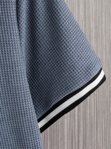 Manfinity Homme Men Letter Patched Detail Curved Hem Tee - Dusty Blue - View 3