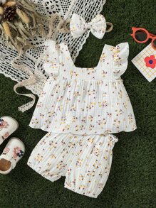SHEIN 新生兒碎花荷葉邊上衣和短褲和頭巾