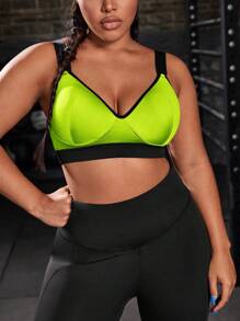 Plus Contrast Binding Sports Bra - Green - View 1