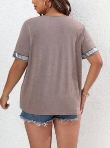 SHEIN LUNE Camiseta con lentejuela en contraste de cuello V - Púrpura malva - Ver 2