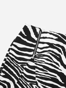 SHEIN EZwear 斑馬條紋拉鏈細節不對稱下擺裙裤 - 黑與白 - 查看 4