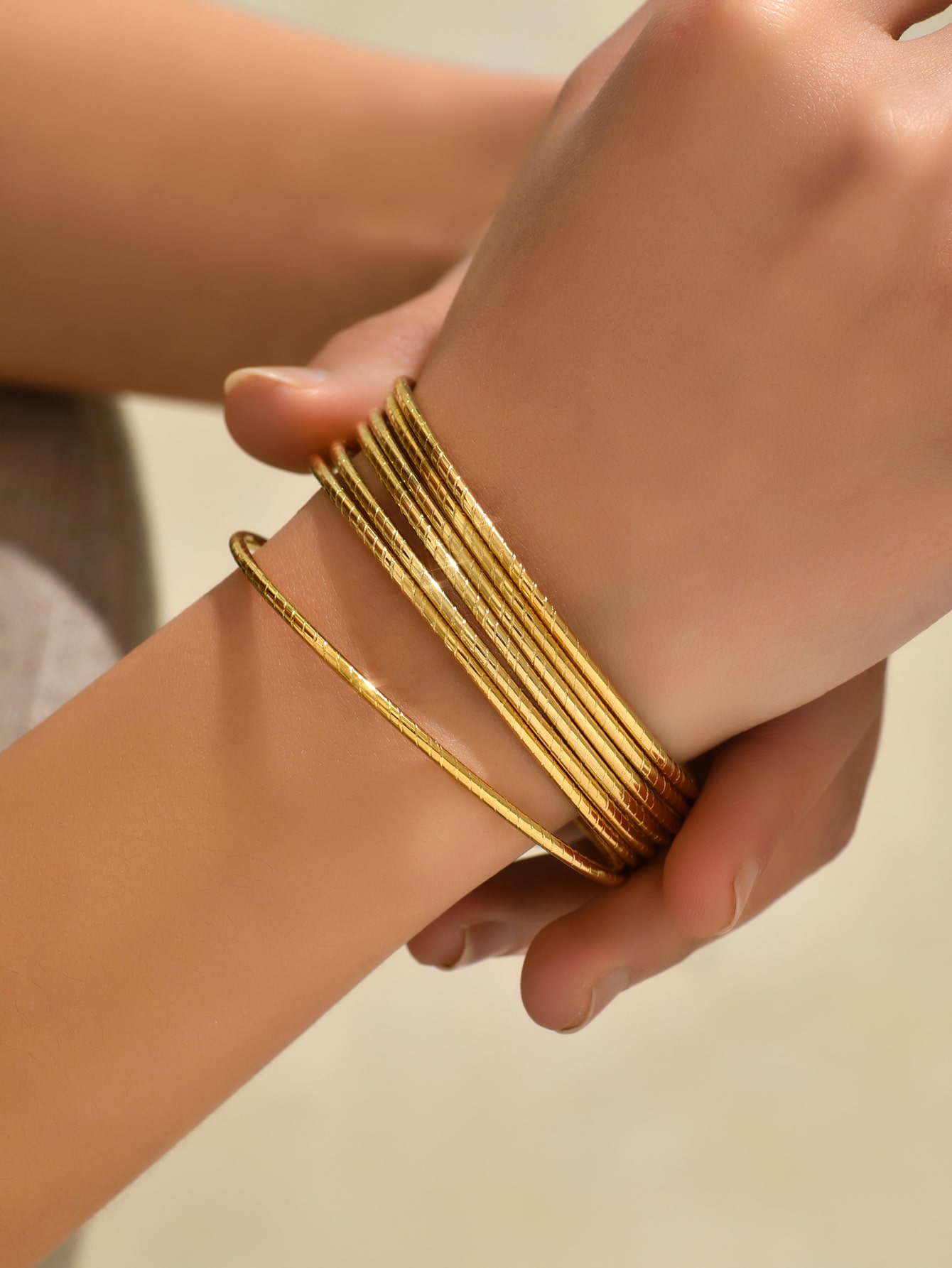 Stainless steel bangle set