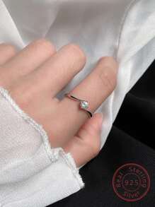 方晶鋯石裝飾銀袖口婚戒適合女士新娘婚禮精細首飾類