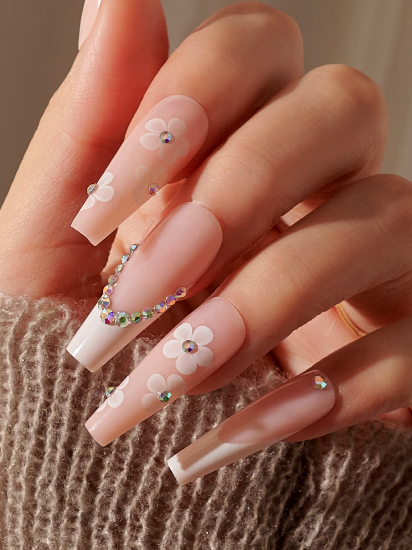 24 chiếc Quan tài dài Hình hoa lá Móng tay giả & 1 Tờ băng dính & 1 Dũa móng tay - Nhiều màu - Xem 1