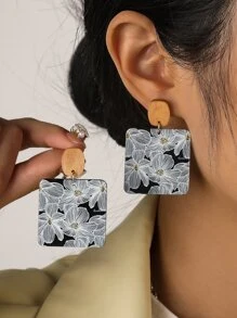 Bông tai hình vuông họa tiết hoa - Đen và trắng - Xem 1