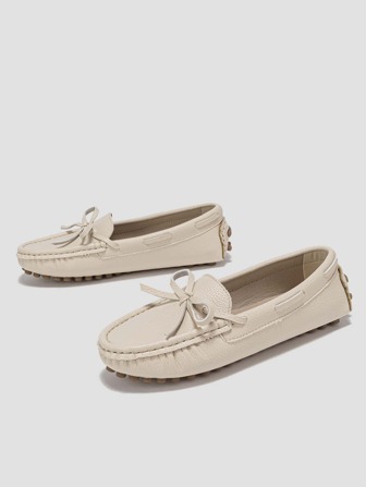 2025 Autumn New Casual Round Toe Black Flat Driving Shoes For Women, Suitable For Four Seasons