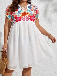 SHEIN VCAY Đầm Plus Size Thắt nơ trước Hoa Boho - trắng - Xem 1