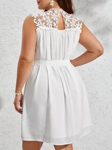 SHEIN VCAY Plus Guipure Lace Panel Belted Dress - White - View 2