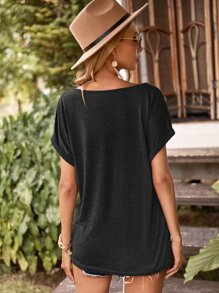 SHEIN LUNE Camiseta de manga murciélago con diseño de botón - Negro - Ver 2