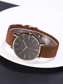 Men Round Pointer Quartz Watch