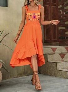SHEIN VCAY 花卉刺繡肩上打結荷葉邊吊帶連衣裙 - 橘色 - 查看 5