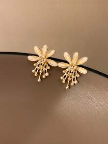 1對時尚珍珠和花朵裝飾耳釘適用於女士日常裝飾 - 金黃色 - 查看 2