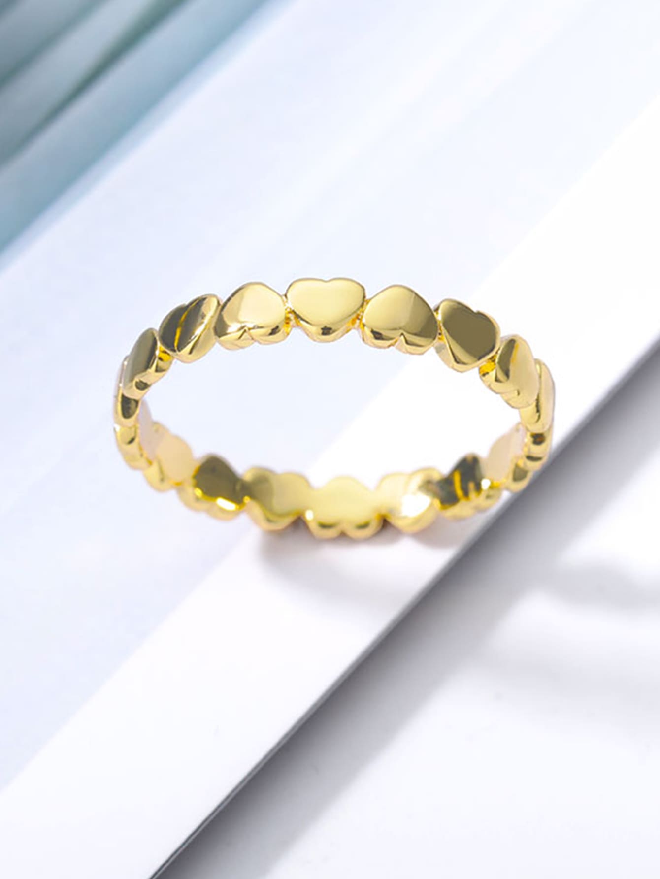 Anillo con adorno de corazón - Amarillo Oro - Ver 1