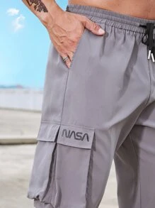 Manfinity Men Letter Graphic Flap Pocket Drawstring Waist Cargo Trousers - Grey - View 7
