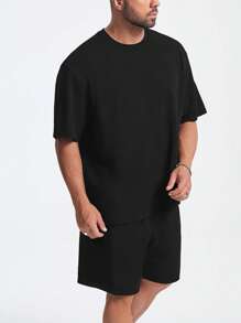 Manfinity LEGND Men Plus Letter Graphic Tee & Shorts - Black - View 4
