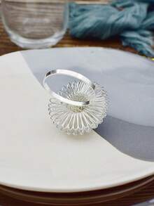 4pcs/set Iron Napkin Ring, Creative Flower Decor Napkin Holder Ring For Kitchen - Silver - View 2