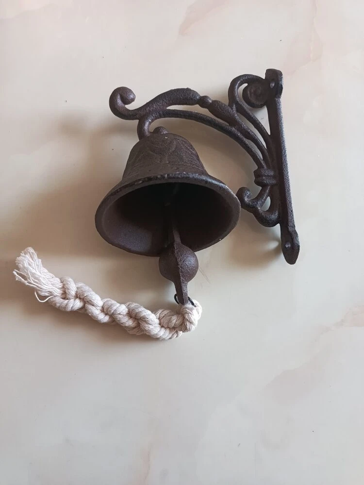 1pc Iron Wall Hanging, Retro Bell Decor Hanging Decoration For Door, Home,Home Decor ,Room Decor,Wall Decor Gifts Birthday Graduation