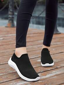 Men Ribbed Slip On Sneakers, Sport Outdoor Fabric Running Shoes - Black - View 3