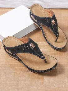 女士鏤空丁字褲時尚戶外坡跟涼鞋