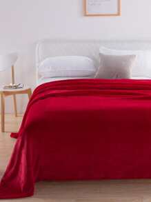 1pc Simple Solid Color Flannel Blanket, Soft & Warm Blanket, Skin-Friendly Small Nap Blanket, Casual Style, Quilted Home Textile, Multi-Purpose Blanket For Sofa, Bedroom, Living Room, All Seasons, Washable, Gift - Red - View 3