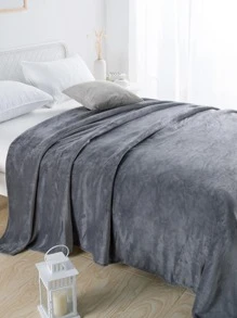 1pc Simple Solid Color Flannel Blanket, Comfortable Warm Blanket, Soft Touch Throw Blanket, Casual Style, Sewn Household Textile, Multi-Purpose Blanket For Sofa, Bedroom, Living Room, All Seasons, Sewn Women Bedroom Decor Blanket, Gift, Machine Washable