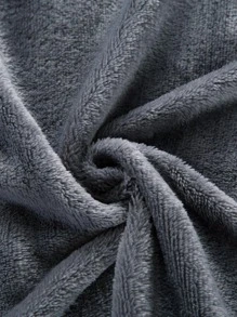 1pc Simple Solid Color Flannel Blanket, Comfortable Warm Blanket, Soft Touch Throw Blanket, Casual Style, Sewn Household Textile, Multi-Purpose Blanket For Sofa, Bedroom, Living Room, All Seasons, Sewn Women Bedroom Decor Blanket, Gift, Machine Washable