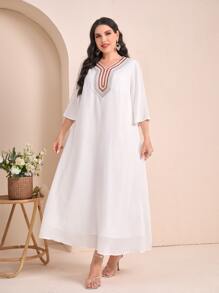 Mulvari Plus Contrast Tape V Neck Dress - White - View 4