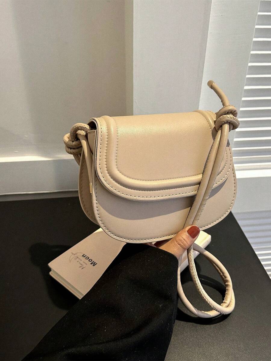 Solid Color Mini Vintage Buckle Fastening College Style Elegant Shoulder Bag