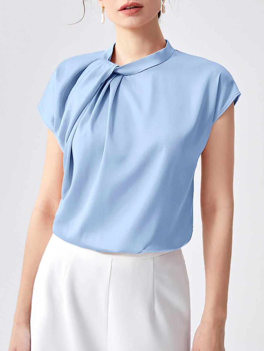 BizChic 素色蝙蝠袖前扭結襯衫工作服 - 淺藍色 - 查看 1