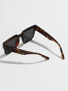 1pc Plastic Women's Vintage Square Big Frame Leopard Print Glasses, Classic Casual Outdoor Sport Fashion Travel Eyewear Beach Accessories For Women Glasses Shades Basics Fall Winter Women Outfits Clothes Business Casual Gifts For Summer Beach Vacation,Outdoor,Travel - Multicolor - View 4