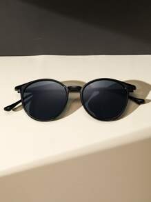 1PC Women Plastic Retro Classic Round UV Protection Sunglasses For Hiking Vacation Accessories Beach Accessories For Women Sun Glasses Sunglasses Shades Basics And Suit For Sweater Jeans Sweatpants Hoodie Jackets Dress And Long Sleeve Shirt Fashionable Shade Elegant Outfit Family Outings Travel Vacation Holiday For Summer Beach Vacation,Outdoor,Travel