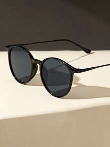 1PC Women Plastic Retro Classic Round UV Protection Sunglasses For Hiking Vacation Accessories Beach Accessories For Women Sun Glasses Sunglasses Shades Basics And Suit For Sweater Jeans Sweatpants Hoodie Jackets Dress And Long Sleeve Shirt Fashionable Shade Elegant Outfit Family Outings Travel Vacation Holiday For Summer Beach Vacation,Outdoor,Travel