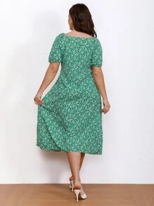 SHEIN LUNE 大碼碎花前打結高衩連衣裙 - 綠色 - 查看 2