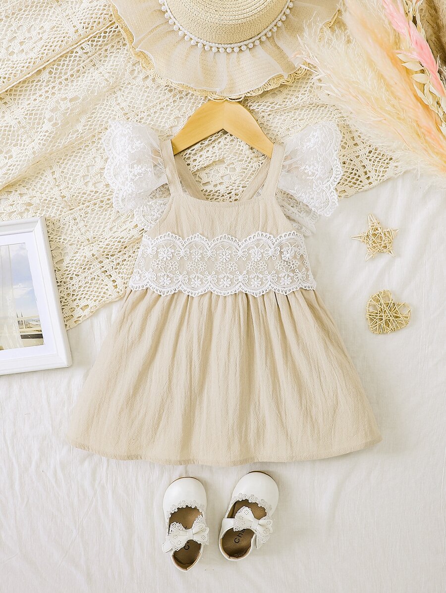 SHEIN Glamorique Kids Baby Contrast Guipure Lace Ruffle Trim Dress