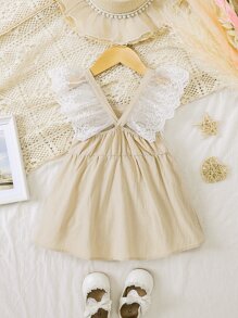 SHEIN Glamorique Kids Baby Contrast Guipure Lace Ruffle Trim Dress