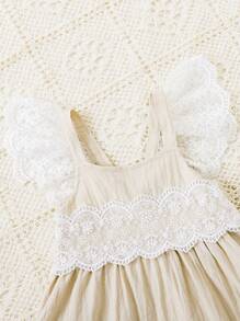 SHEIN Glamorique Kids Baby Contrast Guipure Lace Ruffle Trim Dress