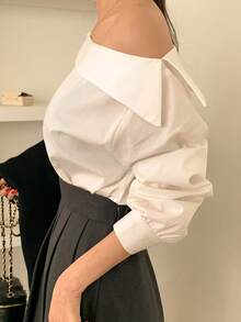 DAZY Blusa unicolor de cuello asimétrico - Blanco - Ver 3