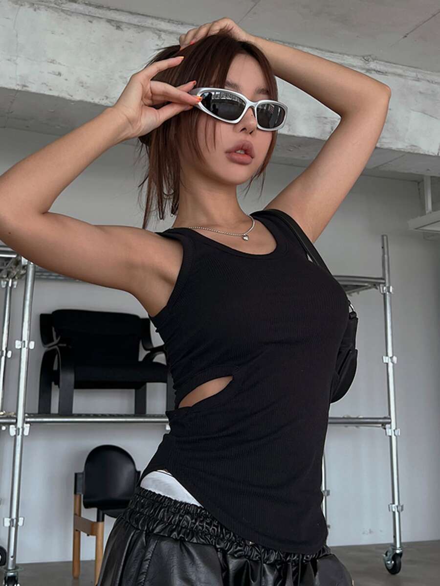 DAZY 側邊鏤空背心上衣 - 黑色 - 查看 1