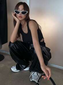 DAZY 側邊鏤空背心上衣 - 黑色 - 查看 8