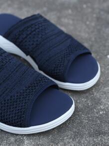 Wypoczynek mamy na świeżym powietrzu Wygodne sandały na koturnie Damskie nowe sandały rekreacyjne Zwiększają jednolity kolor Wygodna i modna wersja poszerzona i powiększona Miękkie, oddychające Modne buty domowe na zewnątrz Gruba podeszwa Lekkie i wygodne wakacje Festiwal podróżniczy Odpowiednie na buty na cztery pory roku Obuwie damskie Buty z grubą podeszwą Obuwie biurowe Niebieskie buty