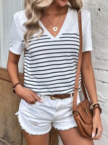 SHEIN LUNE 條紋印花V領T恤 - 白色 - 查看 5