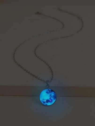 1 件时尚银河图案夜光吊坠项链，适合青少年生日礼物