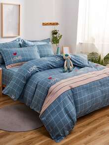 Letter & Plaid Pattern Duvet Cover Set Without Filler - Multicolor - View 2