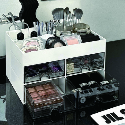 1个化妆品收纳盒，适用于房间、家居、卧室、浴室、住宅、粉色房间、客厅装饰、旅行用品、礼品袋、送给妈妈、爸爸、男士、朋友、老师的礼物、生日、婚礼、办公桌、置物架、配件、礼品盒、趣味礼物、收纳袋、房间装饰、包袋、化妆包、梳妆台、旅行、化妆包、旅行必备品、收纳盒、储物盒、旅行必备品、化妆品收纳盒、化妆包、化妆品收纳盒、洗漱包、桌面收纳盒、化妆包、化妆收纳袋、化妆品整理盒、梳妆台配件、化妆包、化妆包、珠宝盒、收纳袋、化妆刷架、刷架、香水收纳盒、收纳袋、送给女性的礼物、圣诞礼物、送给女性的礼物创意、房间 装饰风格