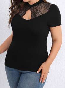 SHEIN Privé Camiseta con encaje en contraste con abertura delantera - Negro - Ver 2