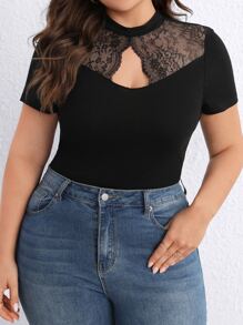SHEIN Privé Camiseta con encaje en contraste con abertura delantera - Negro - Ver 1