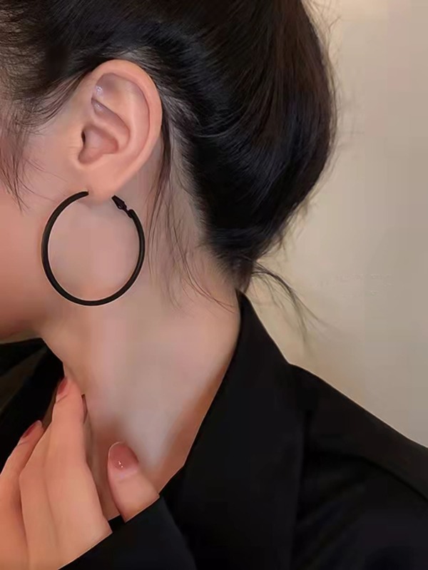 Minimalist Hoop Earrings